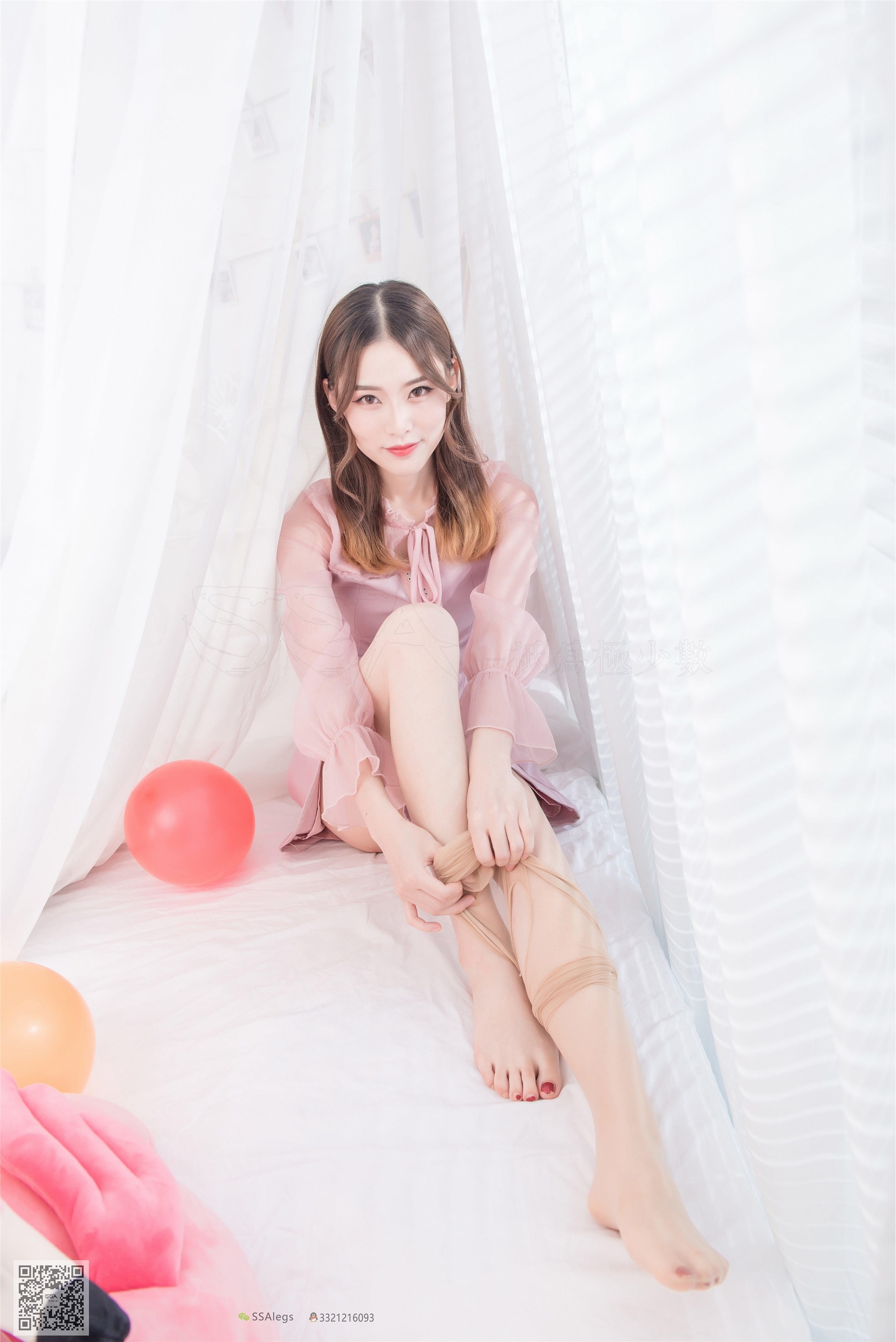 SSA丝社 NO.027 小琪琪肉色开档丝袜_清纯美女的诱惑